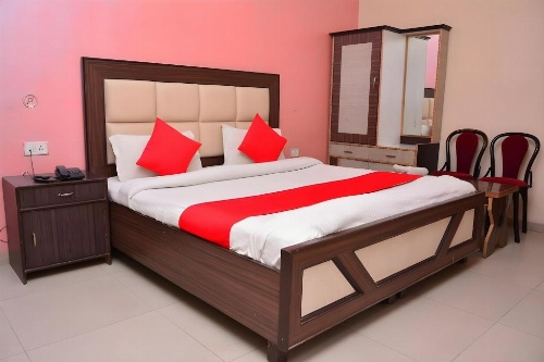 Airport Hotel Mayank Residency image 31
