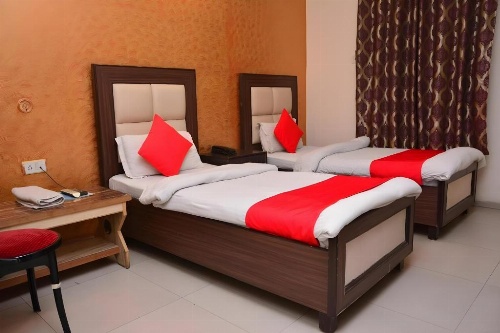 Airport Hotel Mayank Residency image 35
