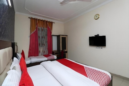 Airport Hotel Mayank Residency image 36