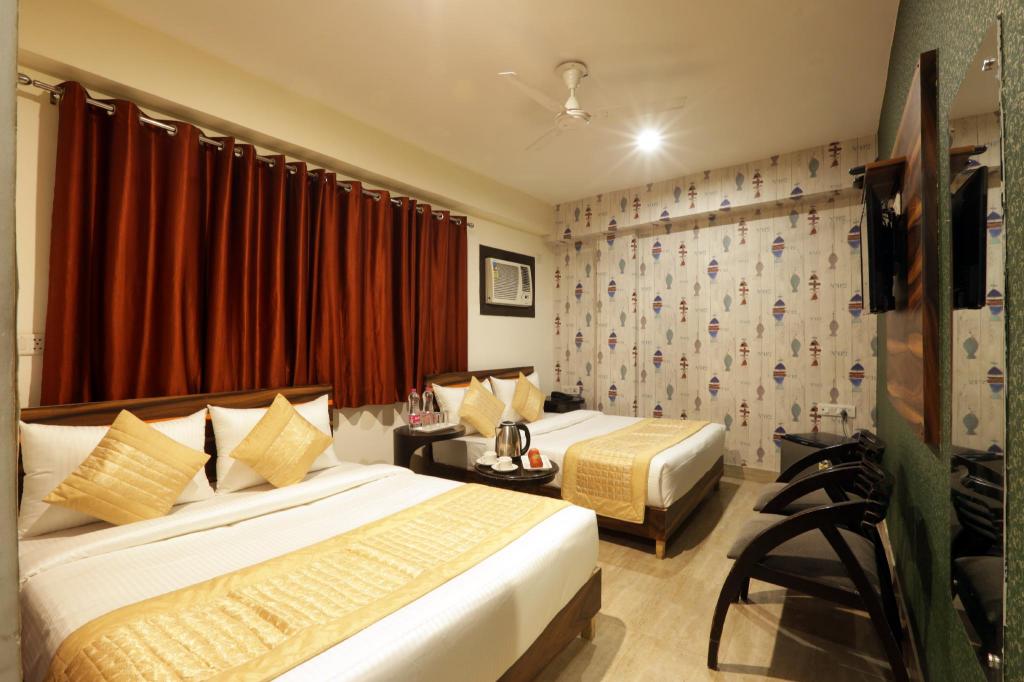 Room image 4