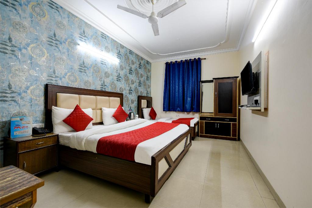 Superior Triple Room