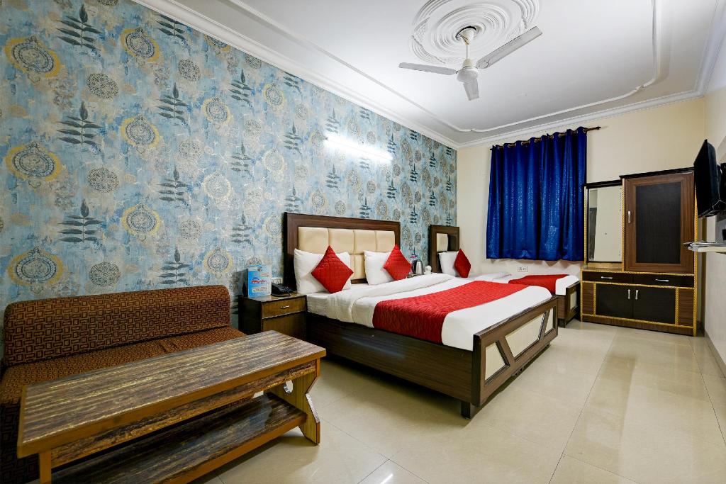 Room image 3
